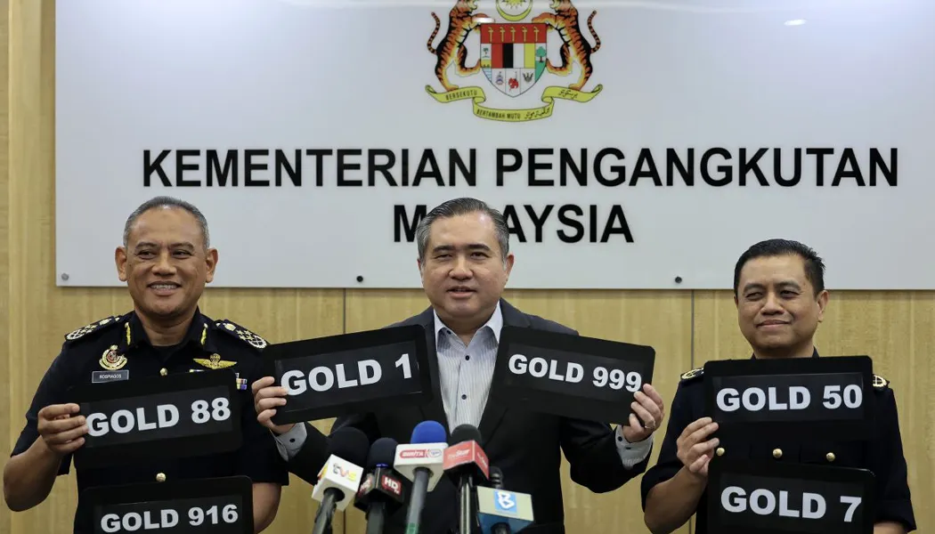 GOLD number plate series launched by ministry in conjunction with 50th FT Day