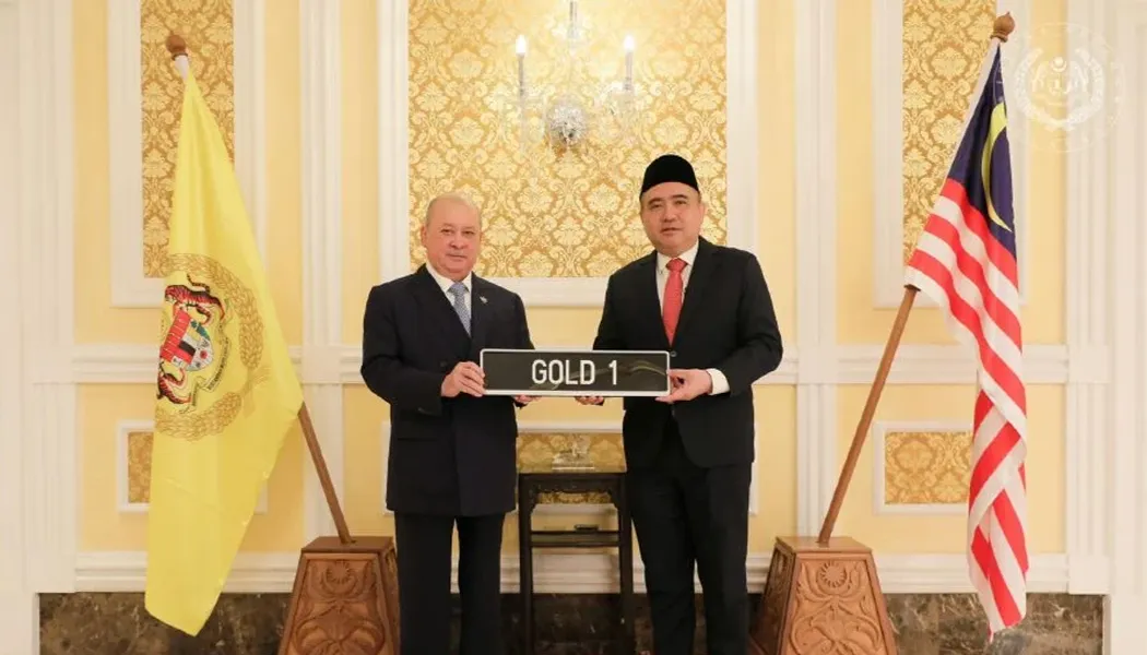 Sultan Ibrahim secures 'GOLD 1' number plate with record-breaking RM1.5 million bid