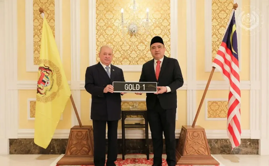 Sultan Ibrahim secures 'GOLD 1' number plate with record-breaking RM1.5 million bid